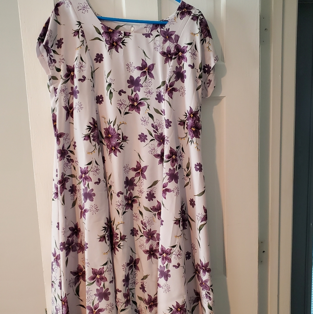 Liz Claiborne Purple Floral Dress